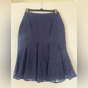 RACHEL PARCELL Navy Embroidered Knee Length Kick Skirt SIZE 6